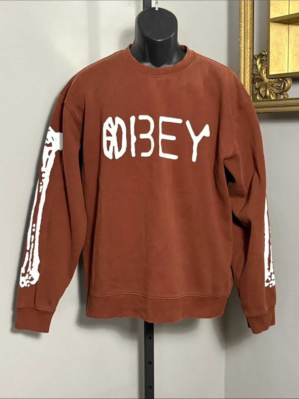 OBEY UO Exclusive Large Crew Neck Sweatshirt Rust Crewneck with White Graphic